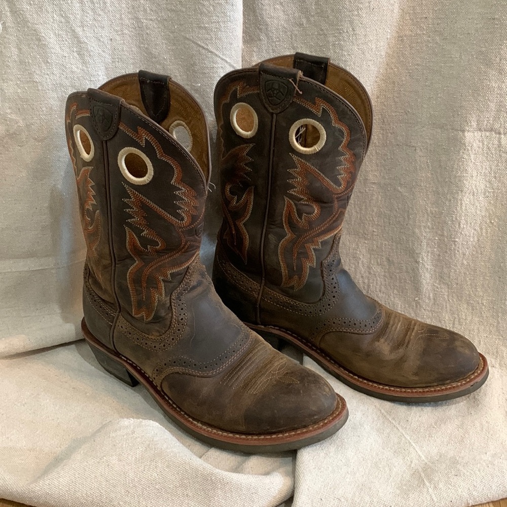 Ariat 7.5 womens cowboy boots
